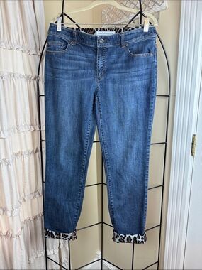 Chico’s Platinum Ultimate Fit Straight Leg Jeans Stretch Leopard Cuff Size 6 EUC